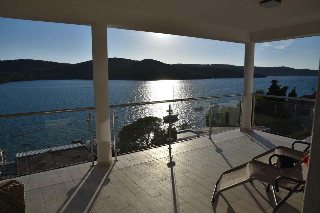 Villa Pina Tisno Dış mekan fotoğraf